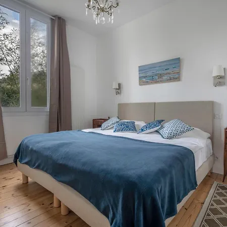 Parenthese En Famille Et Detente Au Pouliguen * Ле-Пулиген